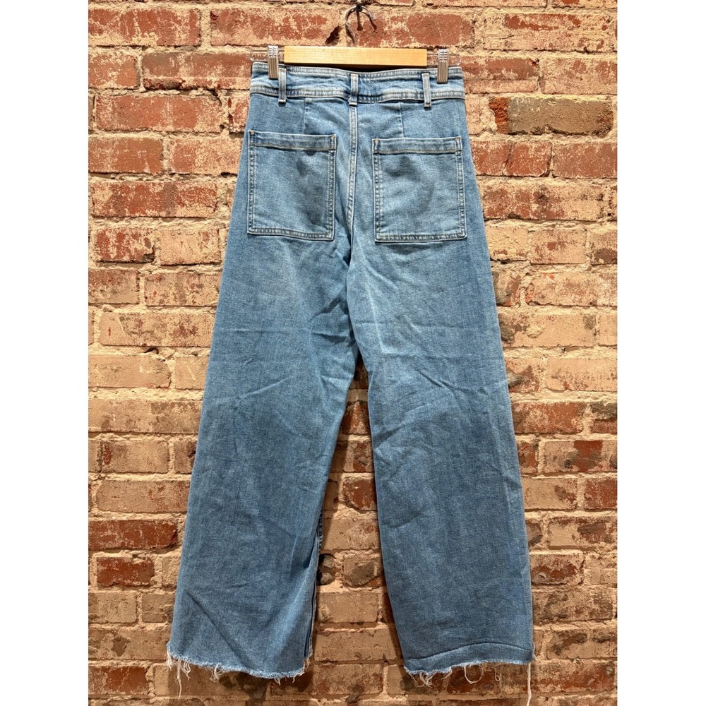Zara High Waisted Wide Leg Light Wash Raw Hem Jeans Size 6 - Picture 4 of 5